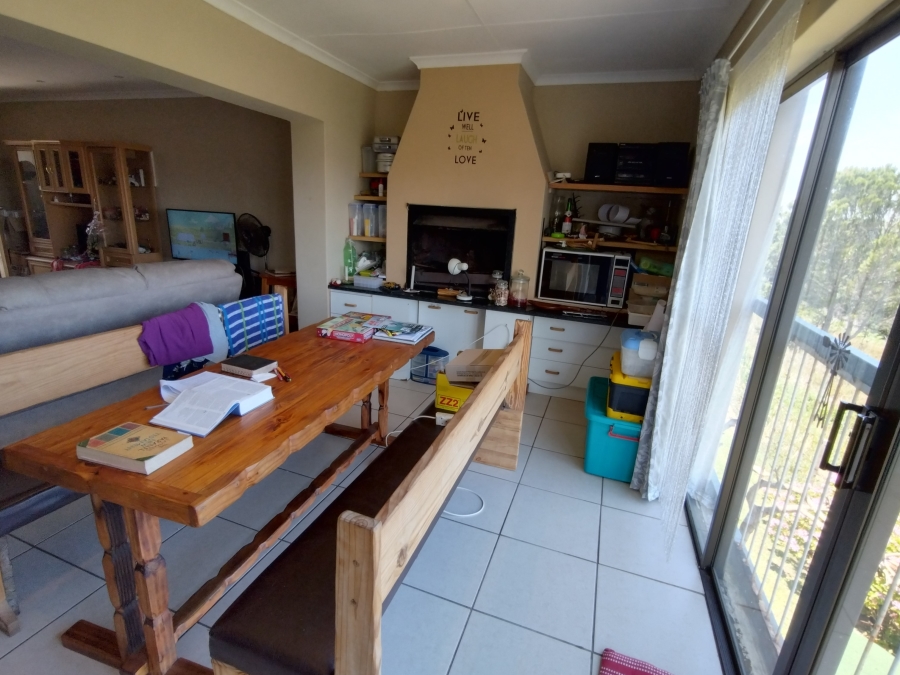 4 Bedroom Property for Sale in Jeffreys Bay Central Eastern Cape